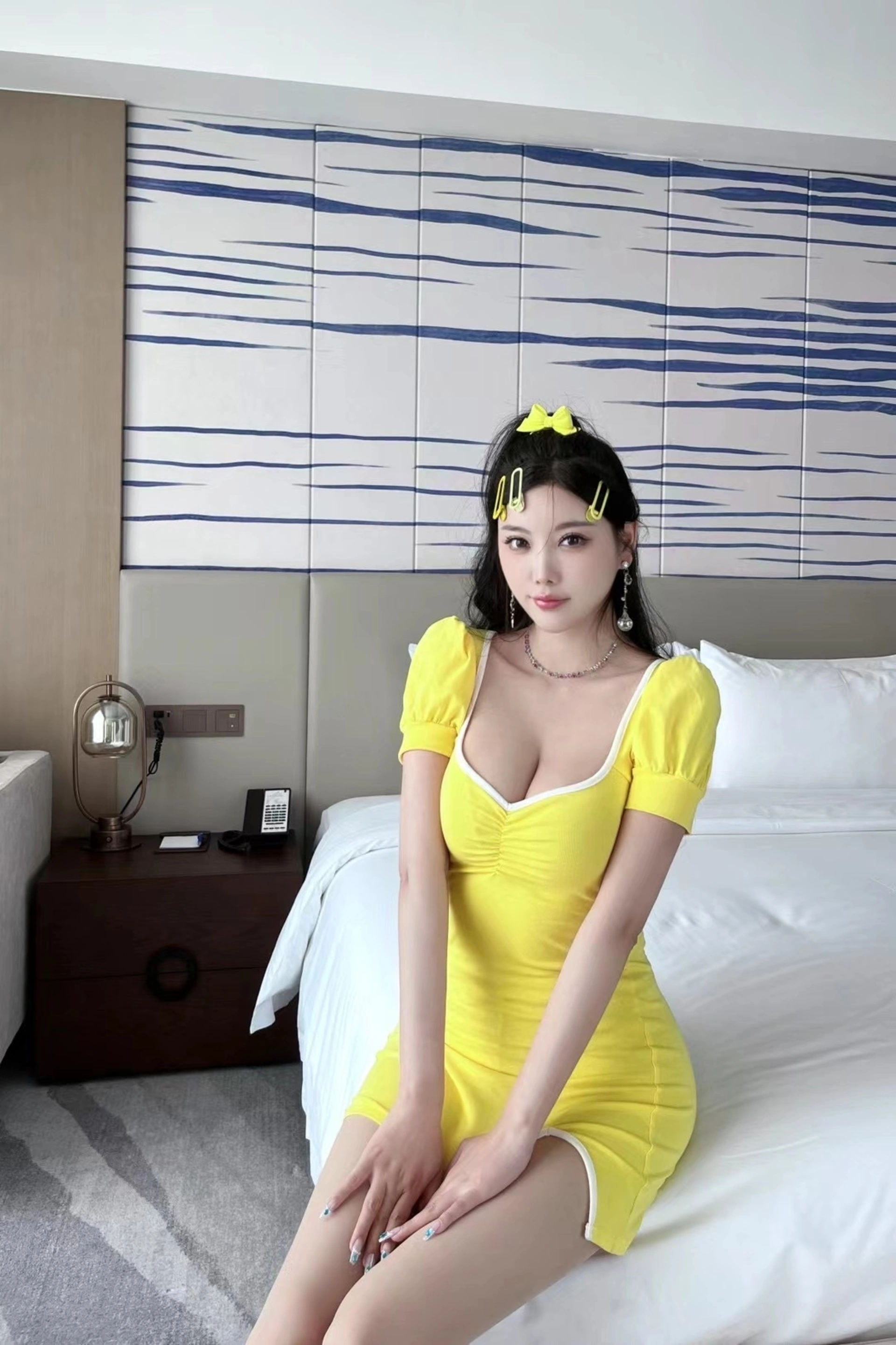 008.杨晨晨 –   黄色配肉丝 0